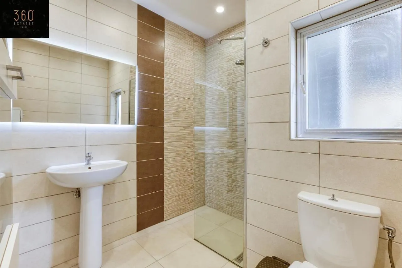 Marina View Apt Slps 9 With Private Terrace & Bbq By 360 Estates Ta Xbiex 0*,  Malta