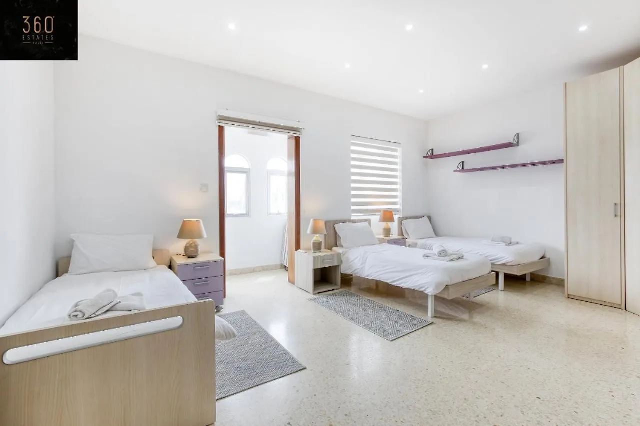 Lägenhet Marina View Apt Slps 9 With Private Terrace & Bbq By 360 Estates Ta Xbiex Malta